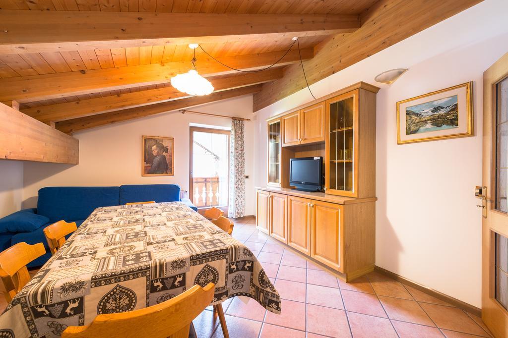 Appartamenti Cesa Crepa Neigra Canazei Buitenkant foto