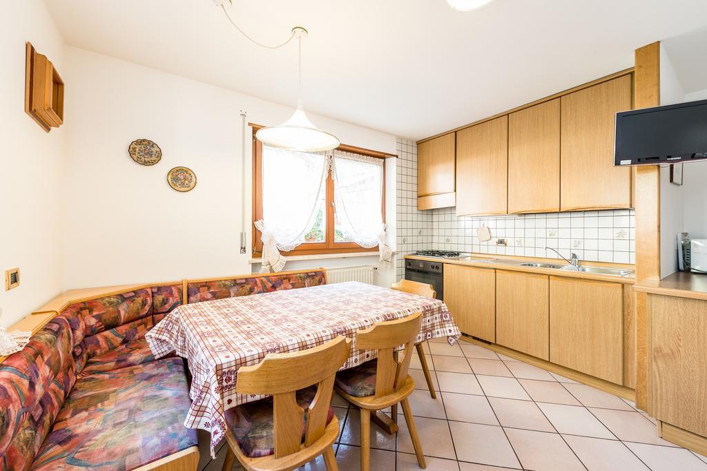 Appartamenti Cesa Crepa Neigra Canazei Buitenkant foto
